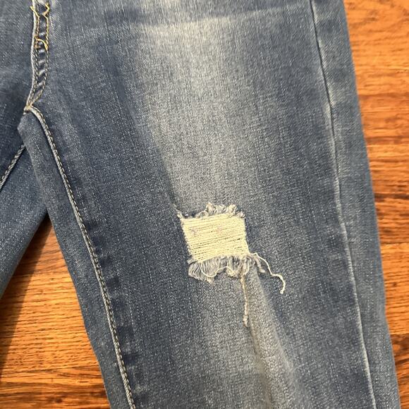 YMI bell Bottom Button Fly High Waisted Women’s Jeans Size 3/26 Distressed - Picture 6 of 16